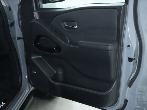 Certified 2022 Nissan Frontier PRO-4X w/ Pro-4X Premium Package image 36