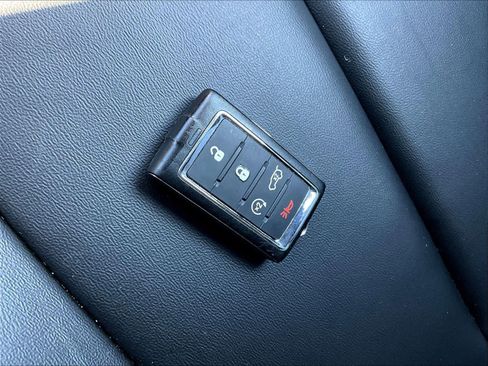 Used 2024 Jeep Grand Cherokee Limited 4xe image 30