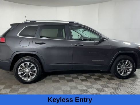 Used 2020 Jeep Cherokee Latitude Plus w/ Comfort/Convenience Group image 12