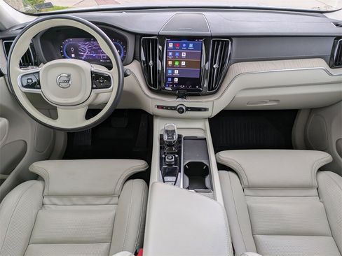 Certified 2022 Volvo XC60 B6 Inscription w/ Advanced Package image 15