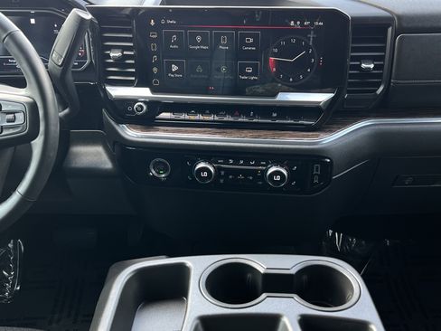 Used 2023 GMC Sierra 1500 Elevation image 17