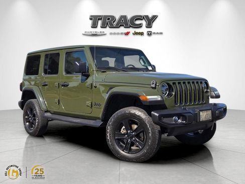 Used 2021 Jeep Wrangler Unlimited Sahara AWD/4WD image 1