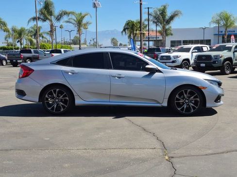 Used 2019 Honda Civic Sport image 4