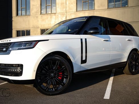 Used 2023 Land Rover Range Rover Long Wheelbase SE AWD/4WD image 5