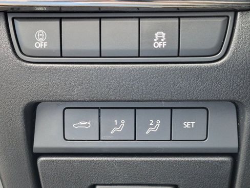 Used 2021 MAZDA MAZDA3 s FWD image 8
