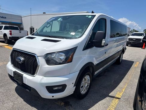 Used 2024 Ford Transit 350 XLT RWD image 4
