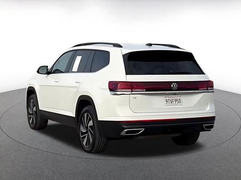 Used 2024 Volkswagen Atlas SE image 11