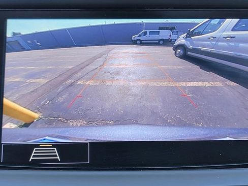 Used 2020 Buick Enclave Essence FWD image 4