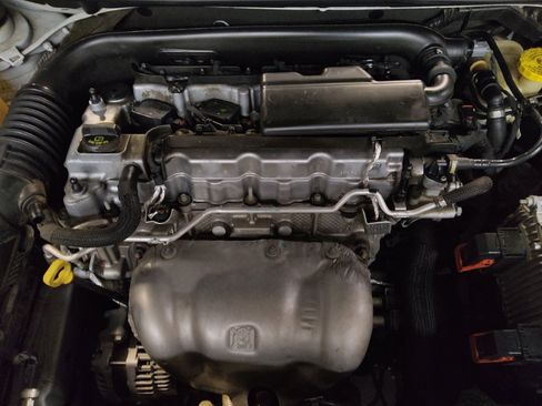 Used 2016 Chrysler 200 C w/ Premium Group FWD image 30