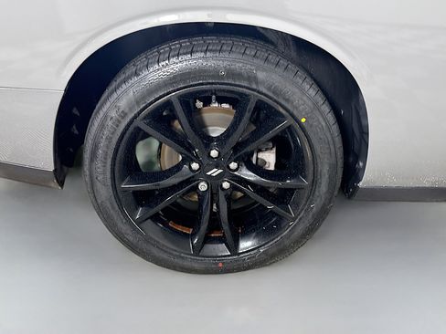 Used 2018 Dodge Challenger R/T w/ Blacktop Package image 31