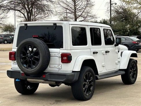 Used 2023 Jeep Wrangler Unlimited Sahara image 4