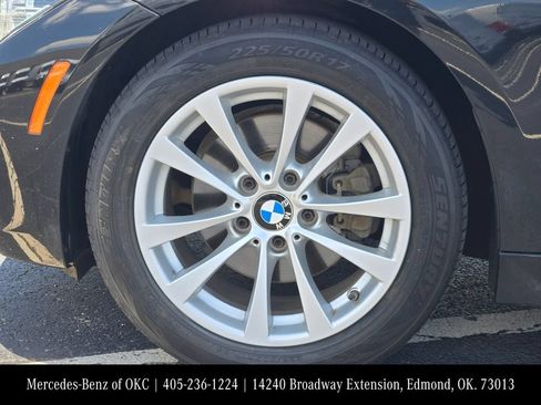 Used 2018 BMW 320i Sedan RWD image 9