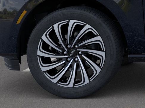 New 2025 Lincoln Navigator Black Label image 19