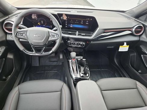 New 2026 Chevrolet Trax RS w/ Sunroof Package FWD image 7