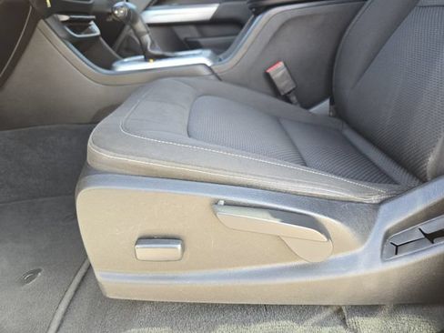 Used 2021 Chevrolet Colorado LT RWD image 23