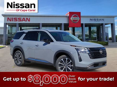 New 2026 Nissan Pathfinder Platinum AWD/4WD image 1