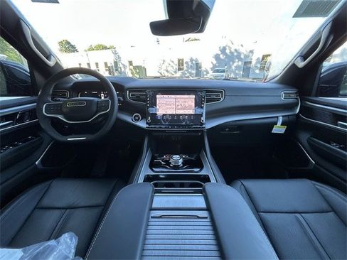 New 2025 Jeep Wagoneer L 4WD w/ Premium Group I image 12