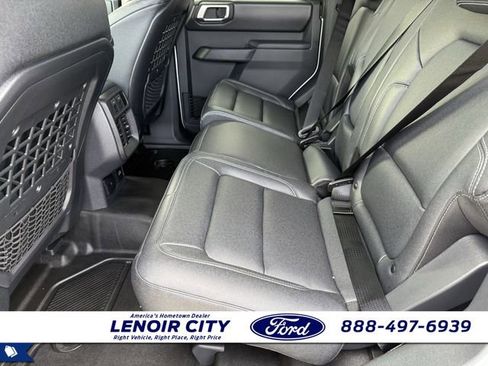 New 2025 Ford Bronco Badlands w/ Sasquatch Package AWD/4WD image 11