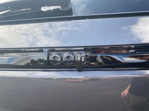 New 2025 Jeep Grand Cherokee Altitude image 44