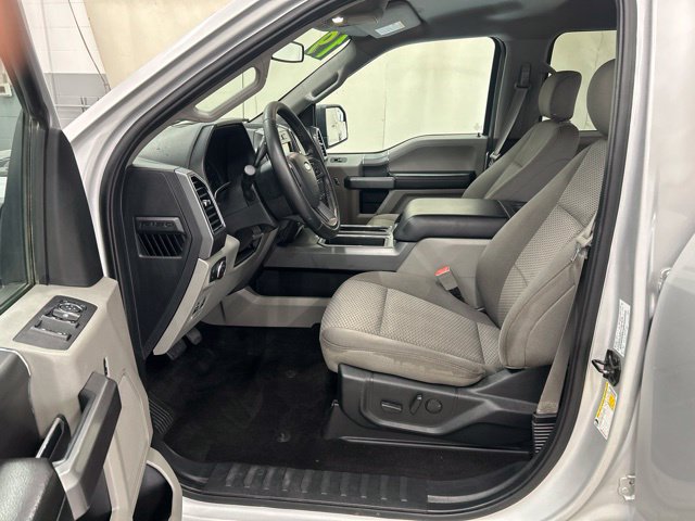 Used 2019 Ford F150 XLT w/ Equipment Group 302A Luxury AWD/4WD image 9