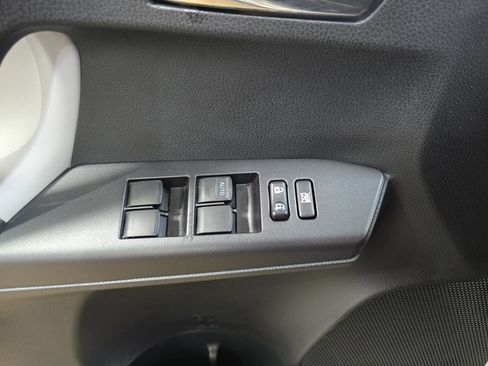 Used 2018 Toyota RAV4 XLE FWD image 26