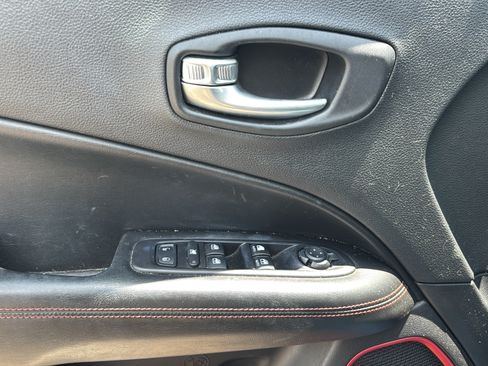 Used 2021 Jeep Compass Trailhawk AWD/4WD image 16