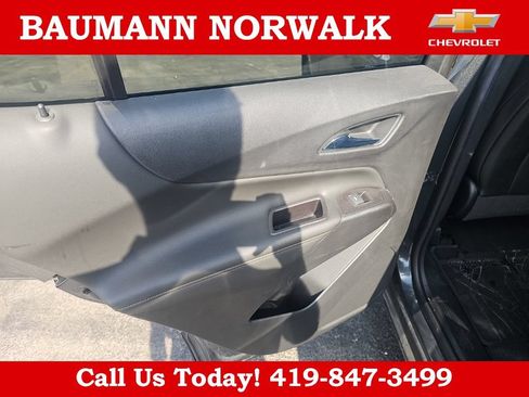 Used 2021 Chevrolet Equinox Premier FWD image 25