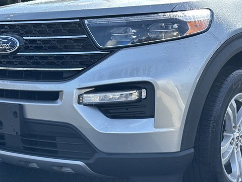 Used 2024 Ford Explorer XLT w/ Equipment Group 202A image 36