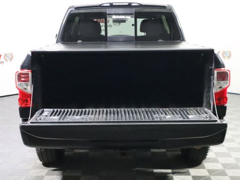 Used 2019 Nissan Titan S w/ S Utility Package image 17