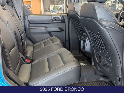 Certified 2025 Ford Bronco Badlands AWD/4WD image 23
