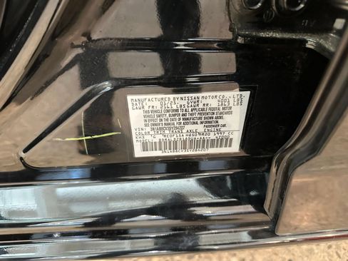 Used 2025 Nissan Sentra SV FWD image 28