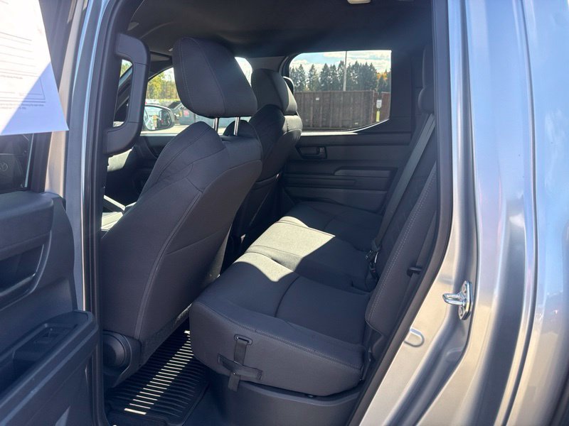 Used 2025 Toyota Tacoma SR5 AWD/4WD image 4