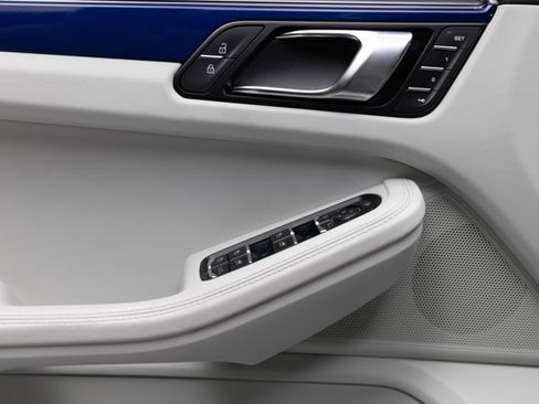 Used 2022 Porsche Macan GTS image 45