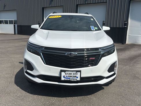 Used 2023 Chevrolet Equinox RS AWD/4WD image 2