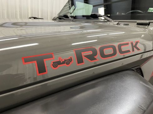 Used 2021 Jeep Wrangler Unlimited Sport AWD/4WD image 14