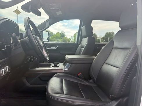 Used 2024 GMC Sierra 3500 SLT w/ SLT Convenience Package AWD/4WD image 24