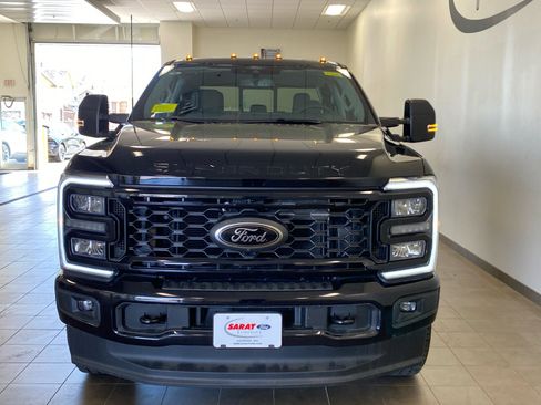 New 2026 Ford F350 XLT w/ XLT Premium Package AWD/4WD image 3