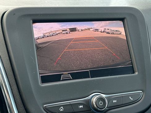 Used 2024 Chevrolet Equinox LT FWD image 19