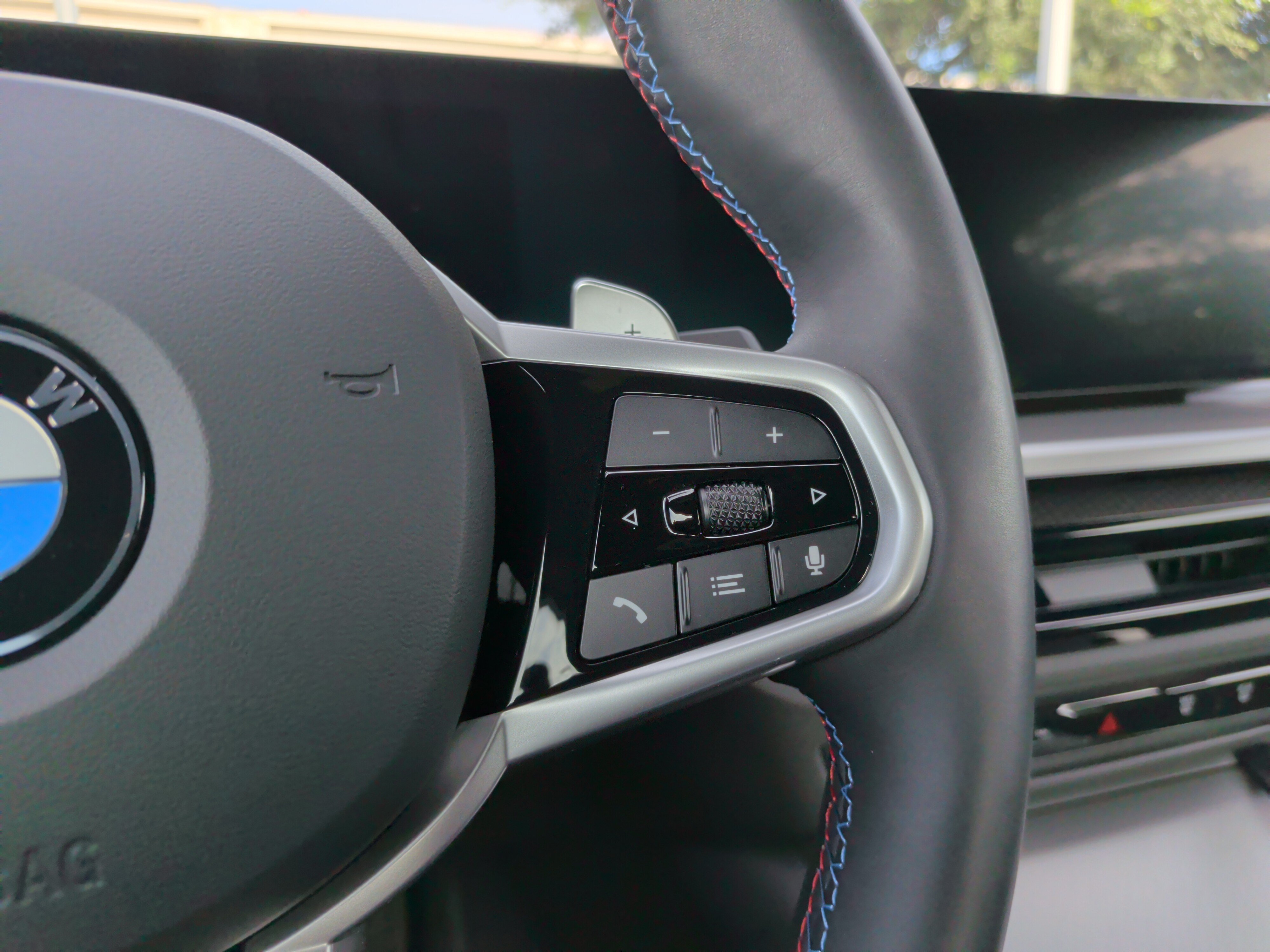 Used 2025 BMW M240i Coupe RWD image 24