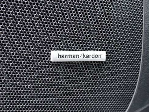 Certified 2025 Subaru Ascent Bronze Edition w/ Onyx Package image 16