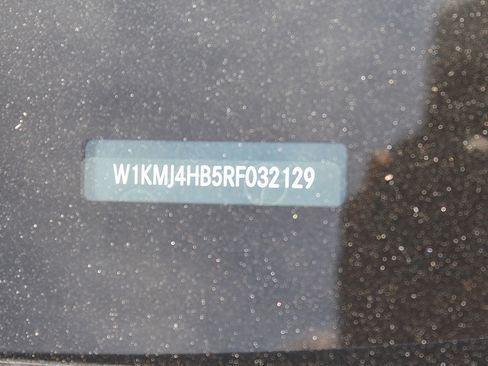 Used 2024 Mercedes-Benz CLE 300 4MATIC Coupe image 29