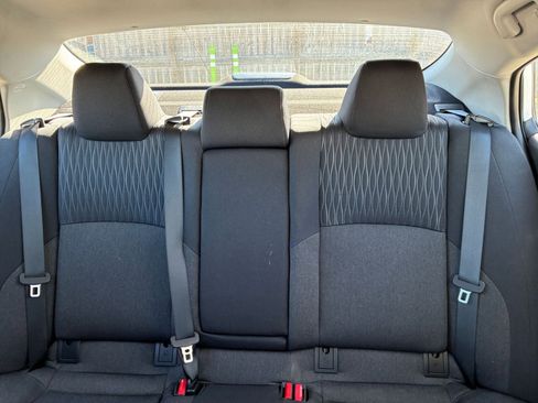 Used 2025 Toyota Camry LE image 32