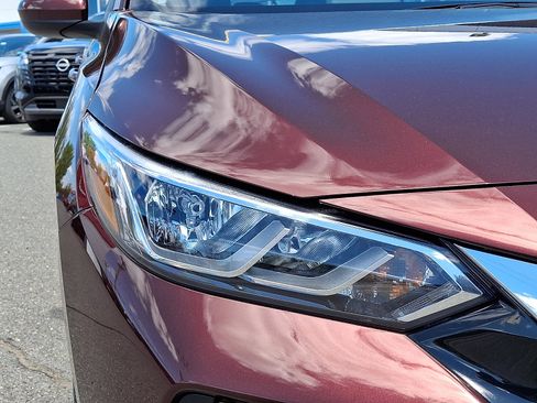 Used 2023 Nissan Sentra SV FWD image 9