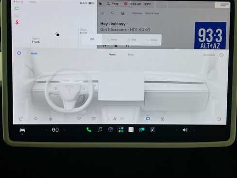 Used 2022 Tesla Model Y Long Range AWD/4WD image 12