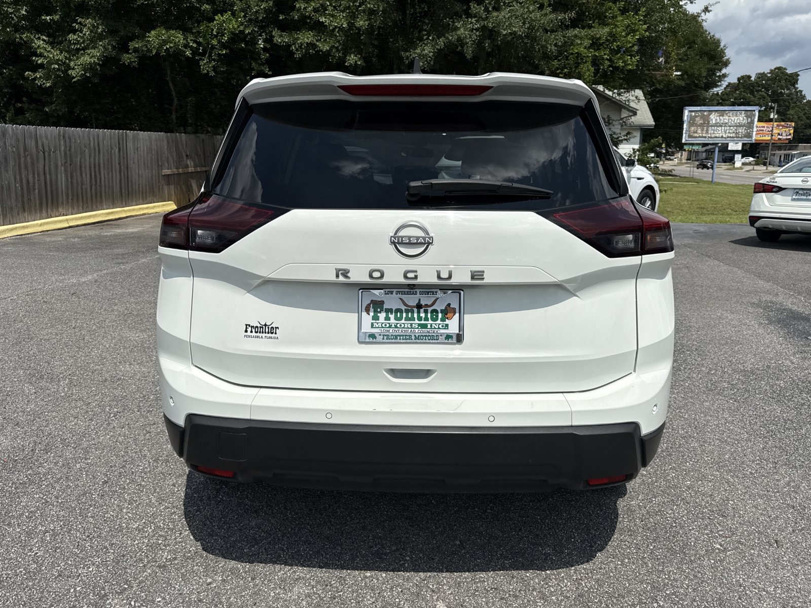 Used 2025 Nissan Rogue S FWD image 4