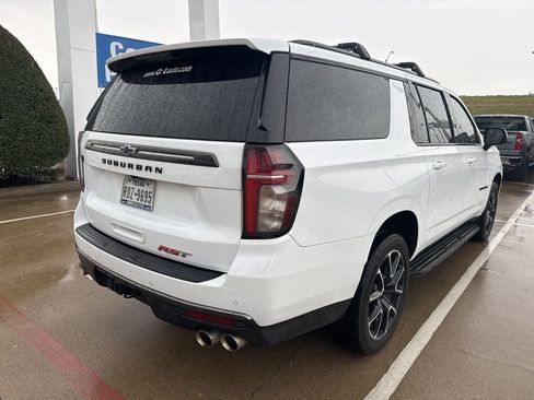 Used 2022 Chevrolet Suburban RST w/ Sport Performance Package image 5