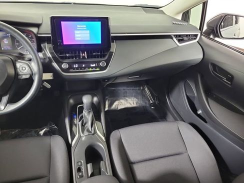 Used 2025 Toyota Corolla LE FWD image 17