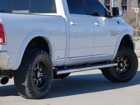 Used 2018 RAM 2500 Limited image 27