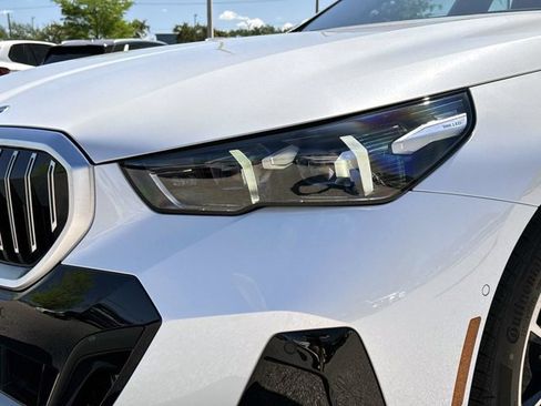 New 2027 BMW 530i RWD image 9