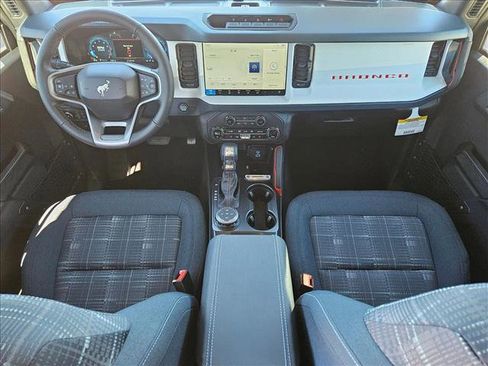 New 2025 Ford Bronco Heritage Edition image 15